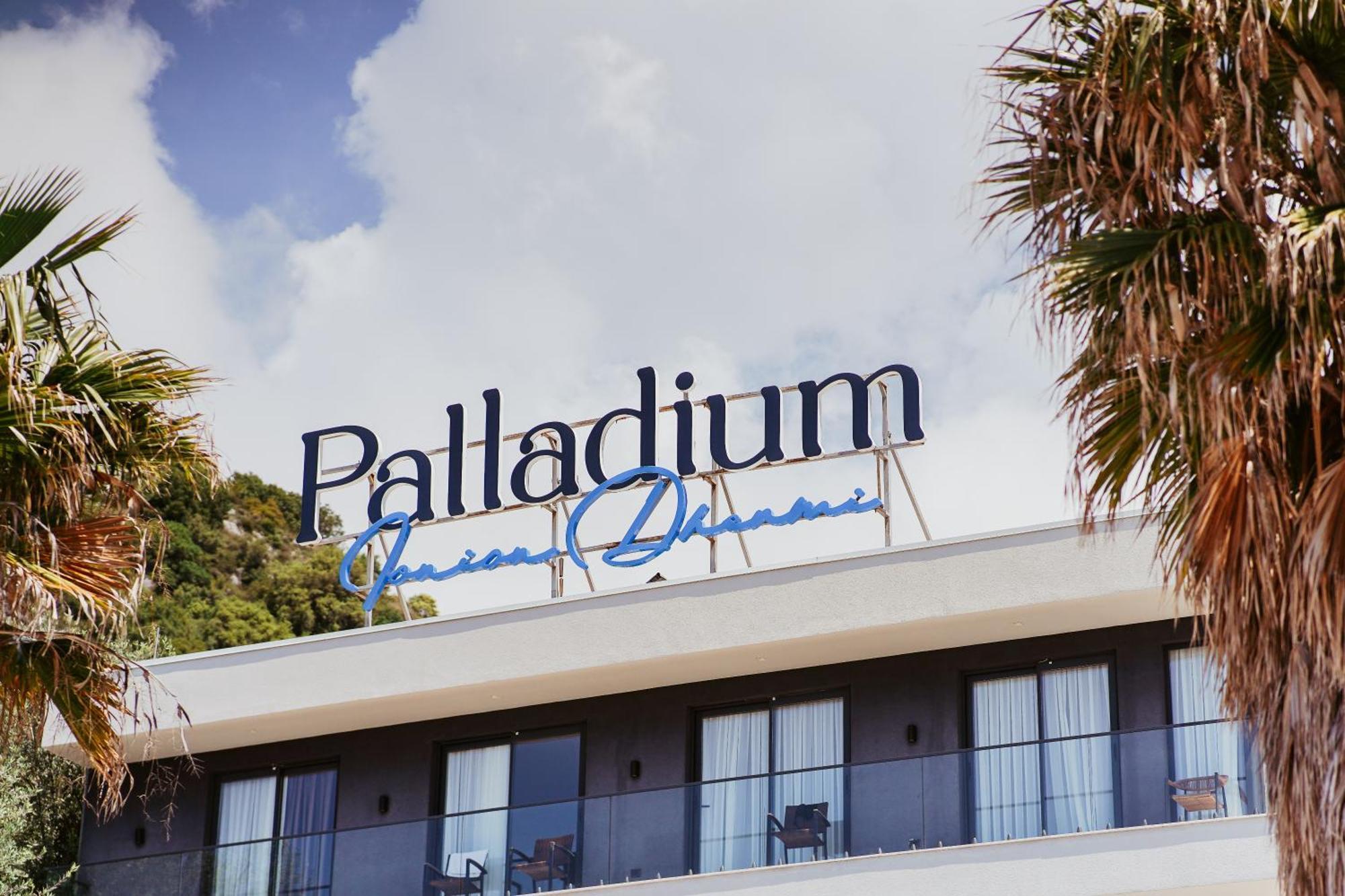 Palladium Beach Hotel- Private Beach Included Dhërmi Exteriér fotografie