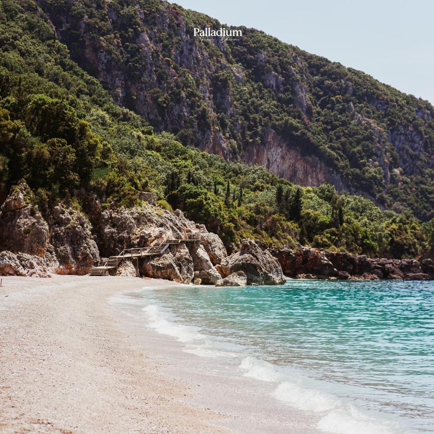 Palladium Beach Hotel- Private Beach Included Dhërmi Exteriér fotografie